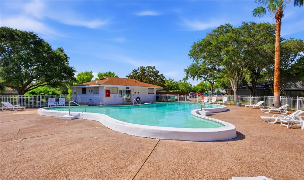 6133 Hidden Wood Corpus Christi, TX 78412