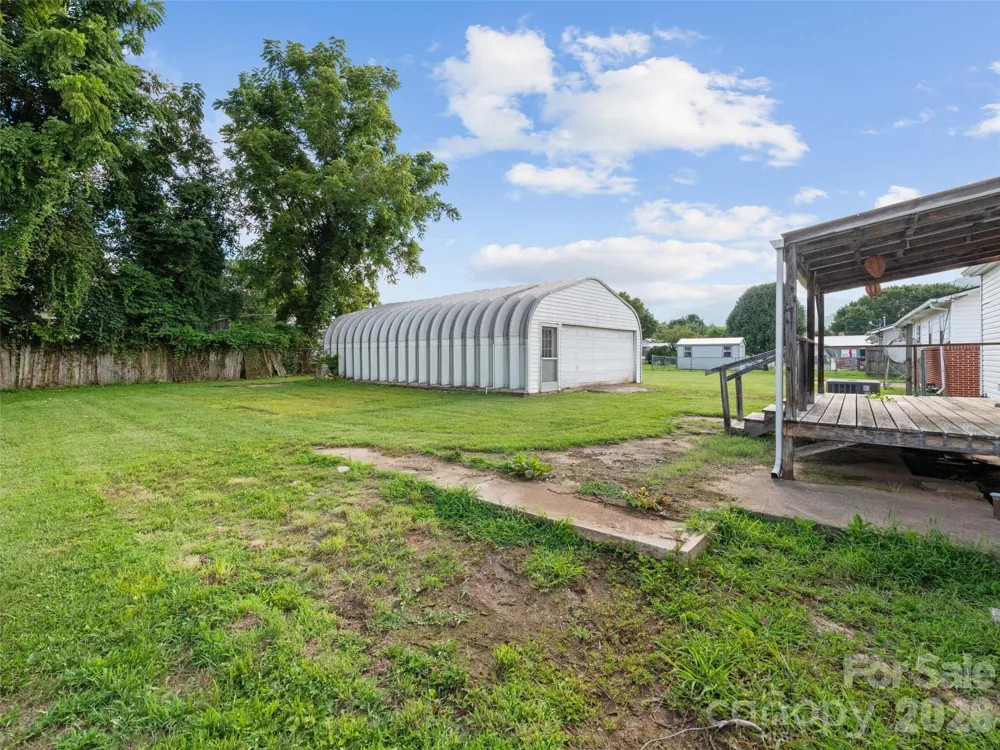 39 Spruce Street Waynesville, NC 28786