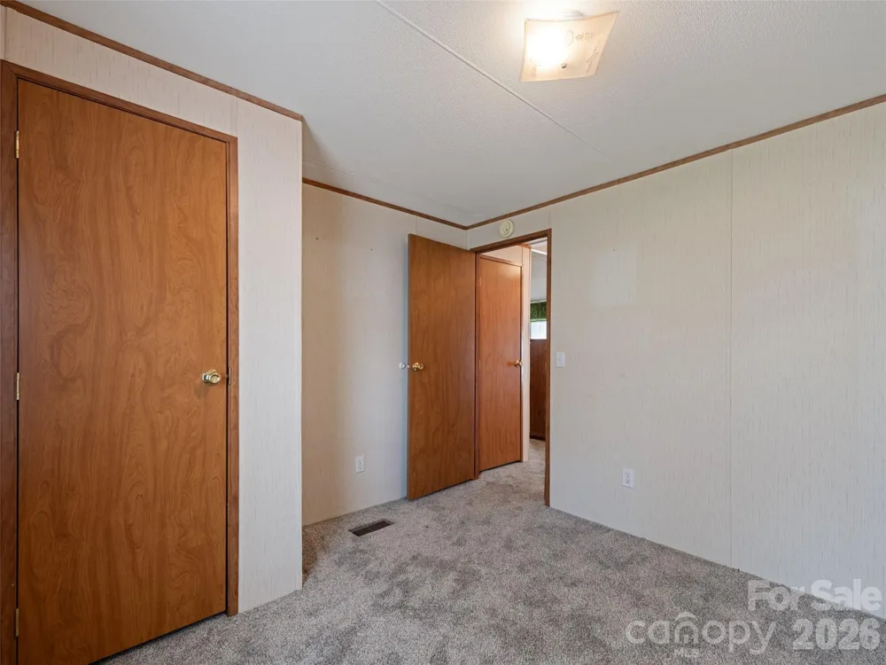 39 Spruce Street Waynesville, NC 28786