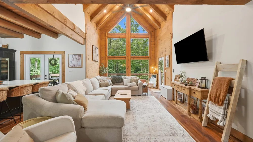 700 Upper Firetower Road Sequatchie, TN 37374