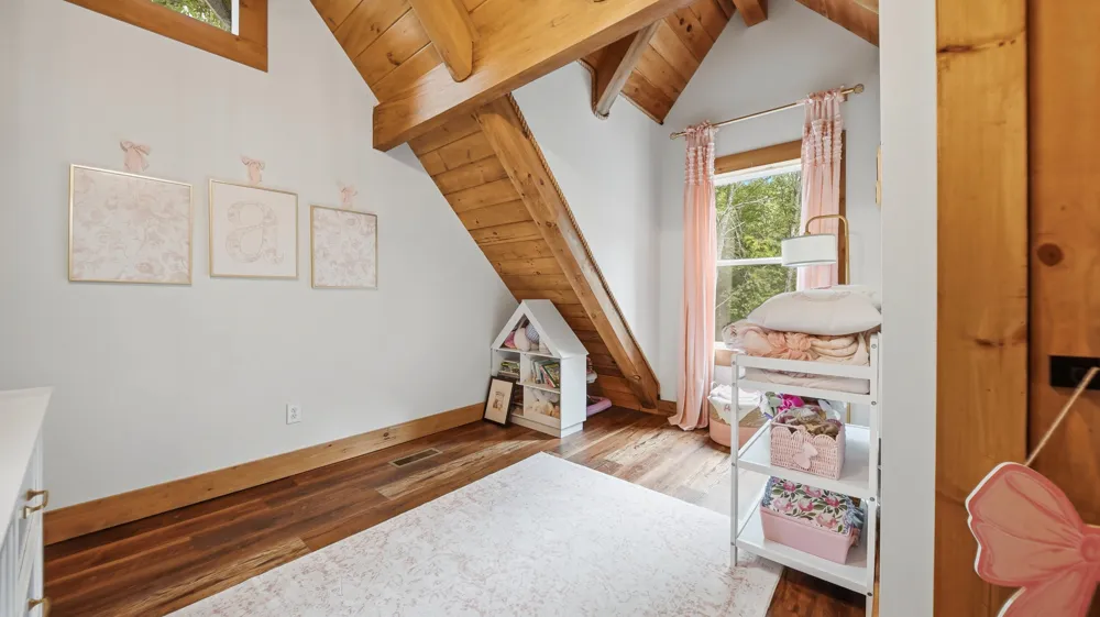 700 Upper Firetower Road Sequatchie, TN 37374