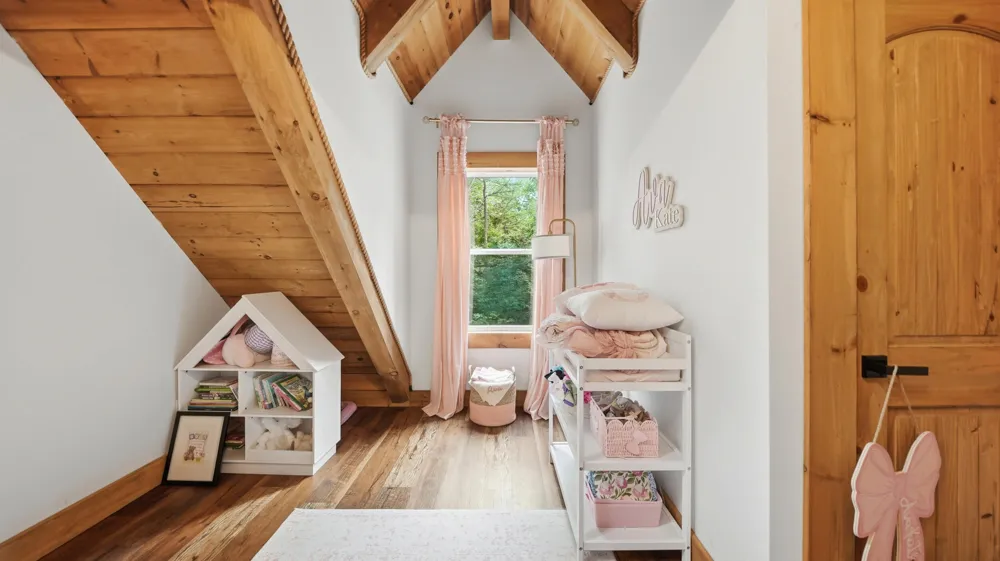 700 Upper Firetower Road Sequatchie, TN 37374