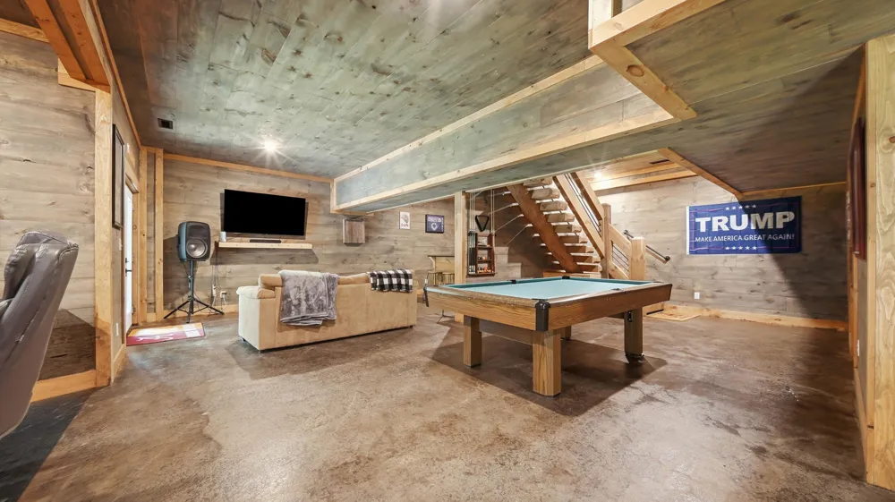 700 Upper Firetower Road Sequatchie, TN 37374