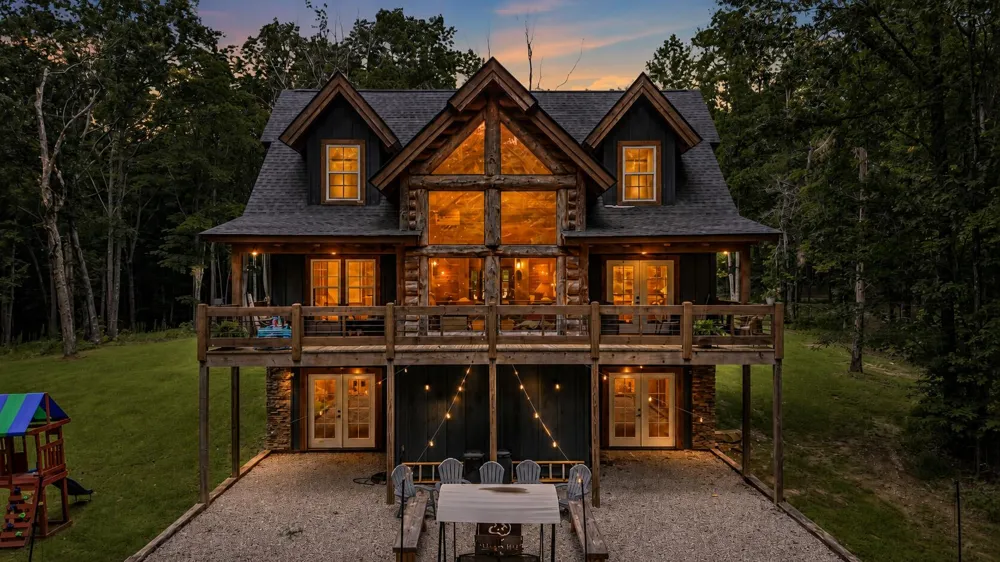 700 Upper Firetower Road Sequatchie, TN 37374