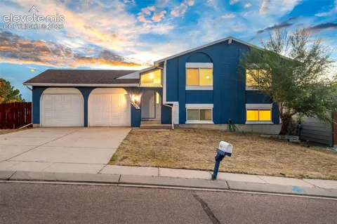 6508 E Gambol Quail Drive