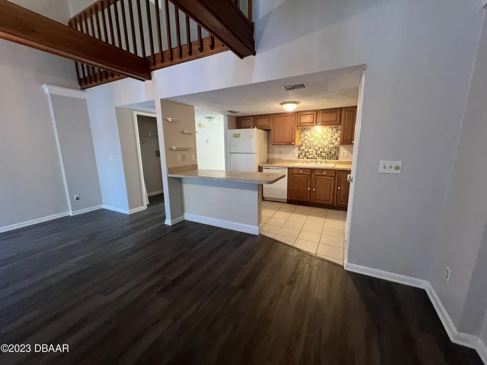 16 Oakwood Park Ormond Beach, FL 32174