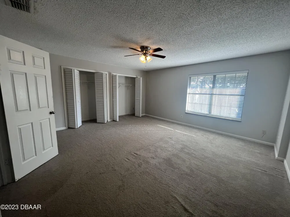16 Oakwood Park Ormond Beach, FL 32174