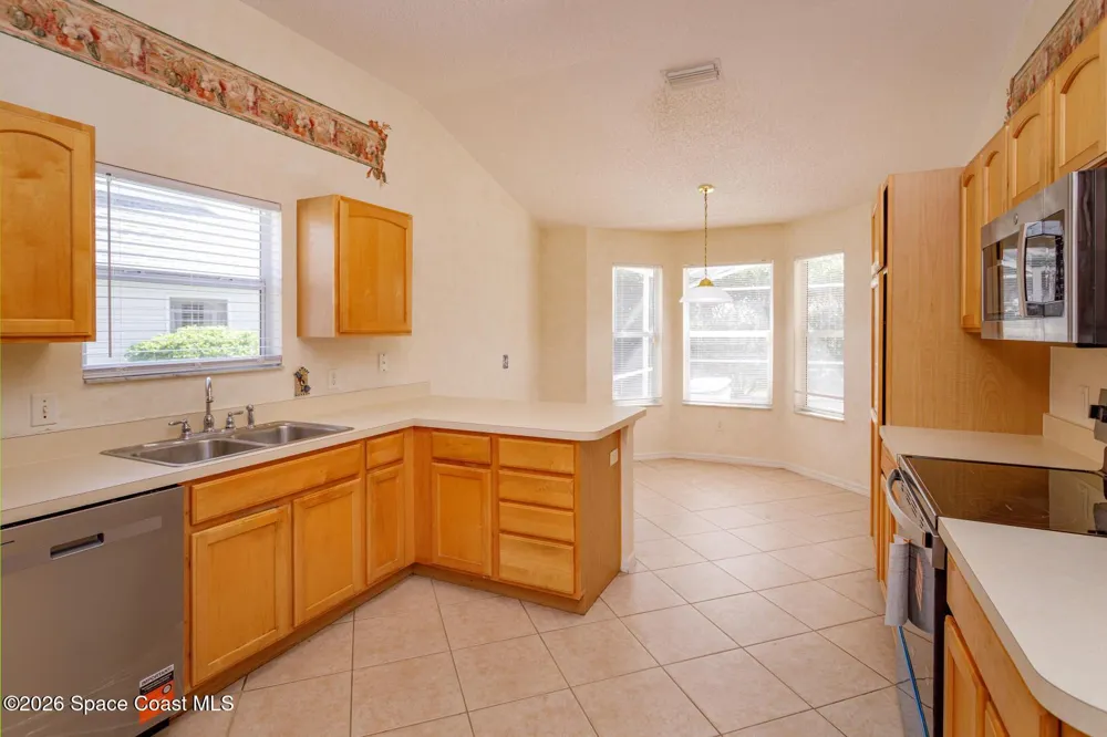 1115 Saldivar Road The Villages, FL 32159