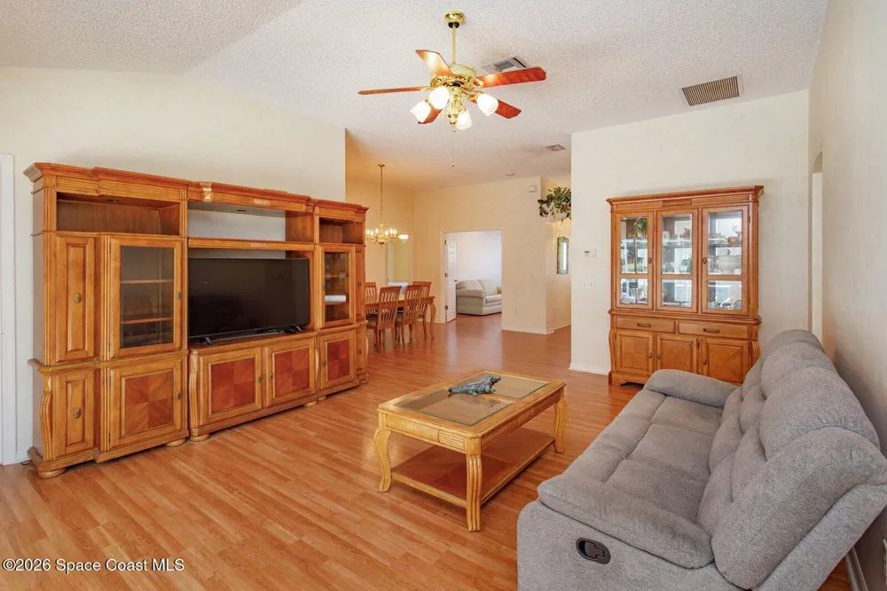 1115 Saldivar Road The Villages, FL 32159