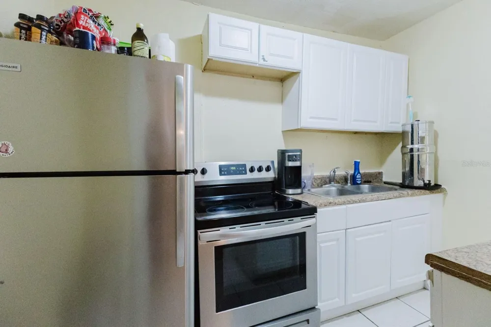 2560 5TH AVENUE S St Petersburg, FL 33712