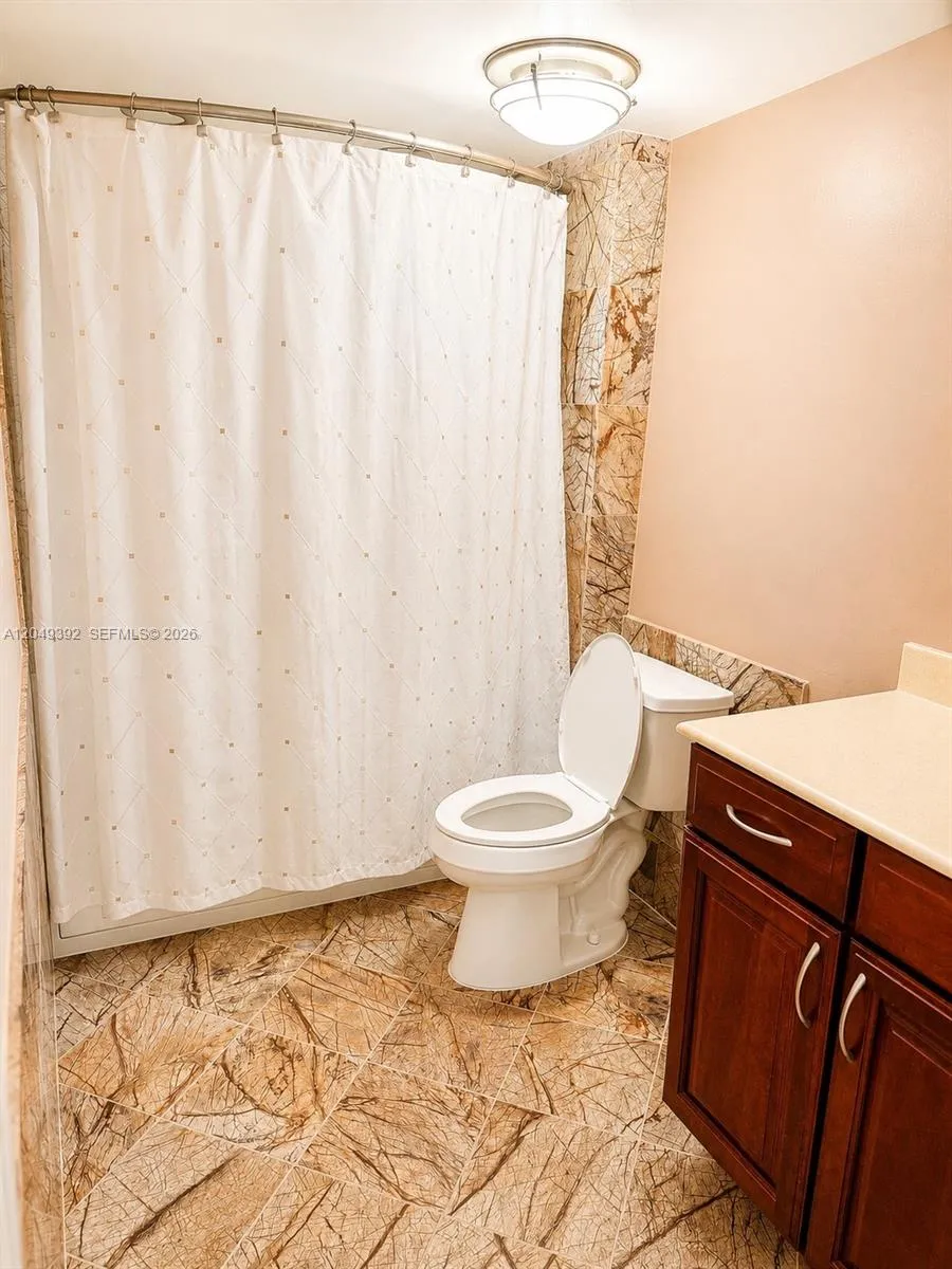 515 5th Ct Palm Beach Gardens, FL 33410