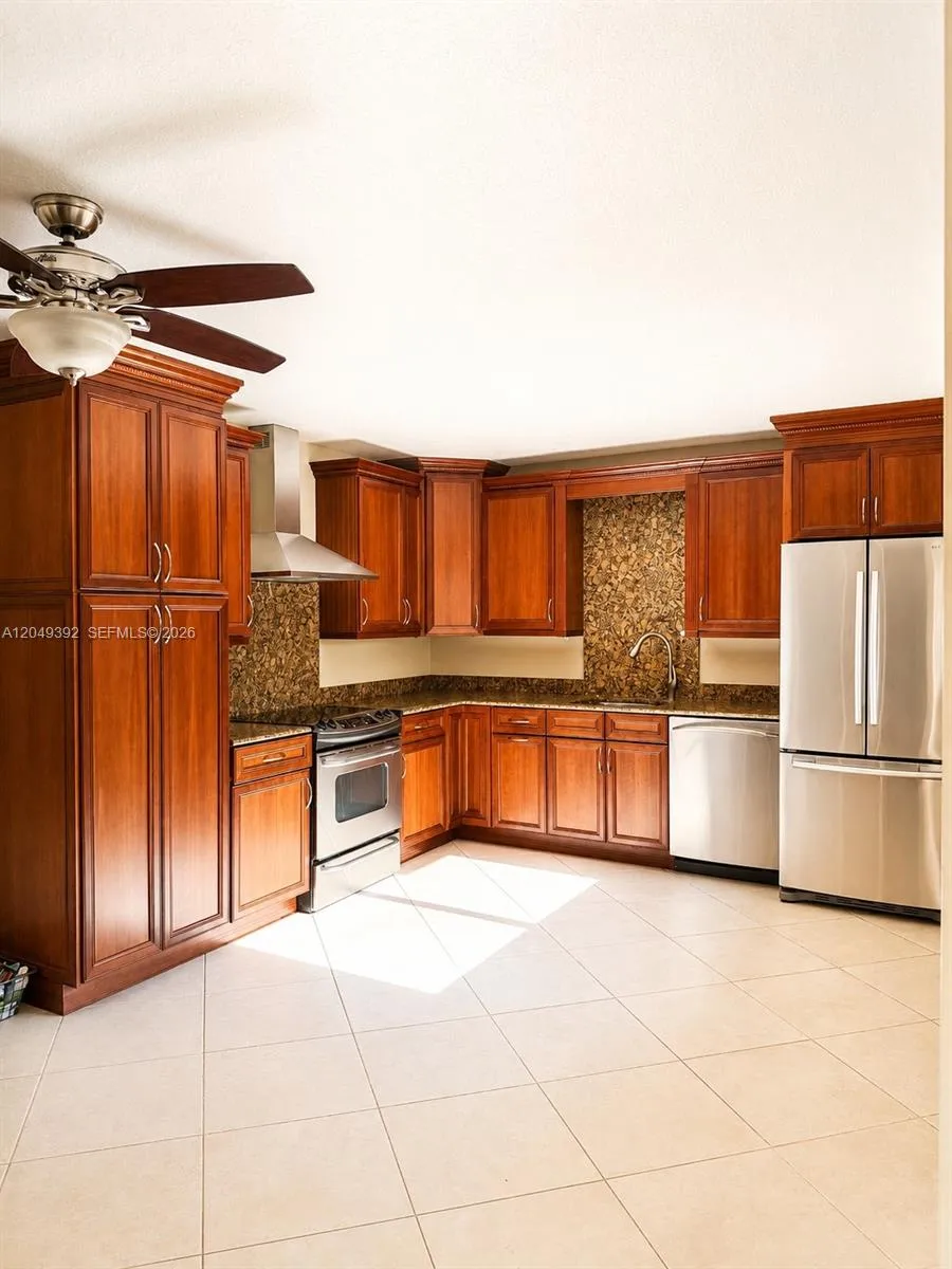 515 5th Ct Palm Beach Gardens, FL 33410