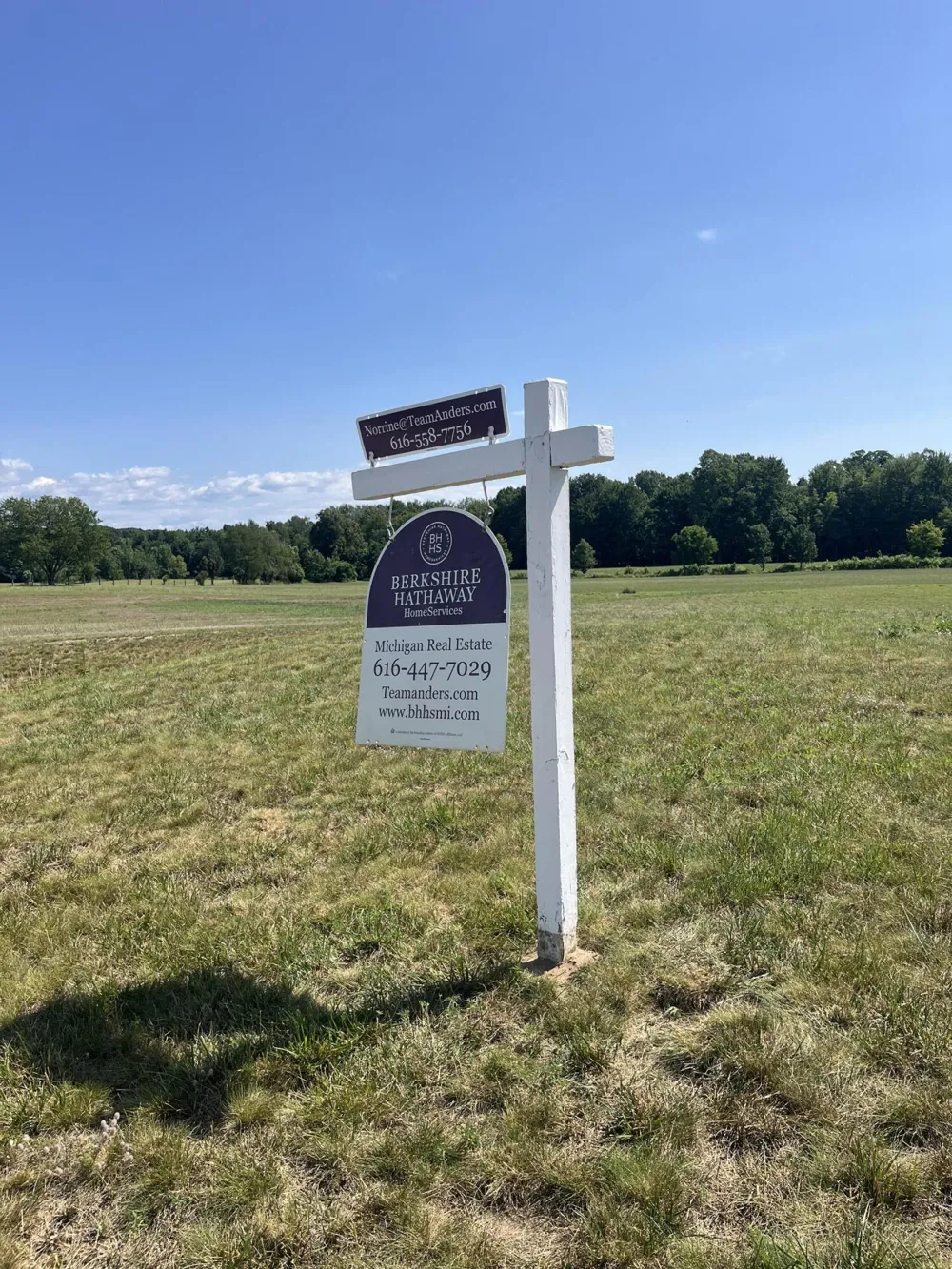 2170 Selah Way Fennville, MI 49408