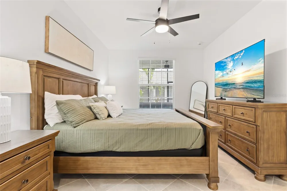 19015 SCALLOP LOOP #106 Bradenton, FL 34211