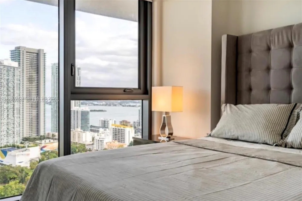 121 NE 34th St #3105 Miami, FL 33137