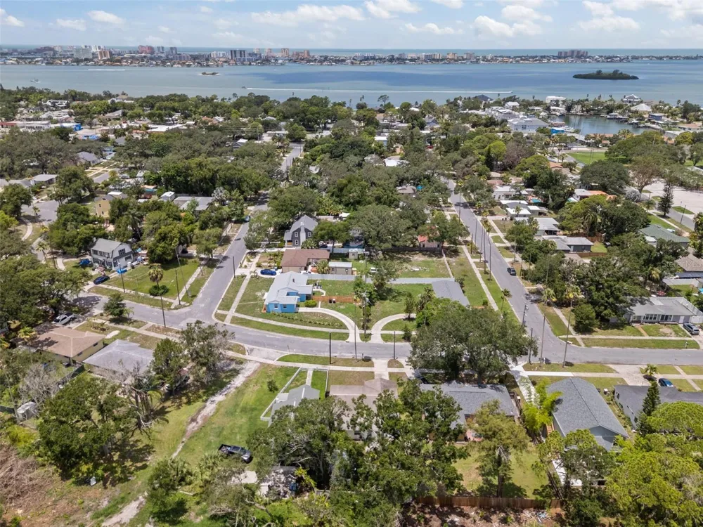 1781 APACHE TRAIL Clearwater, FL 33755