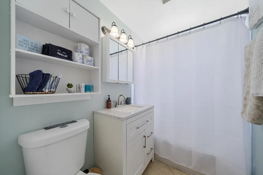 2135 LEE LANE Sarasota, FL 34231