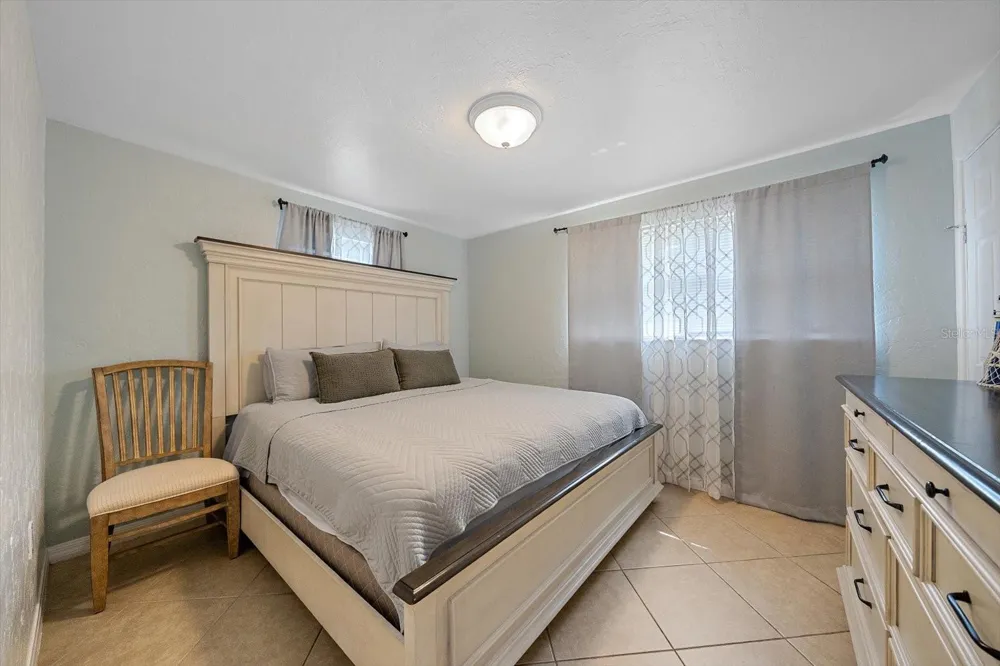 2135 LEE LANE Sarasota, FL 34231