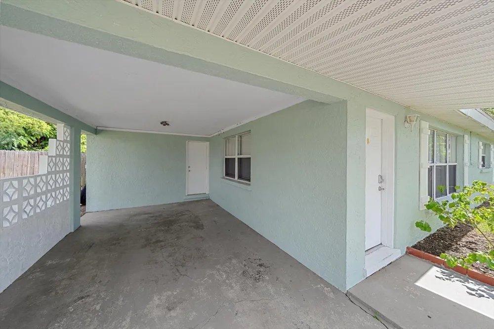2135 LEE LANE Sarasota, FL 34231