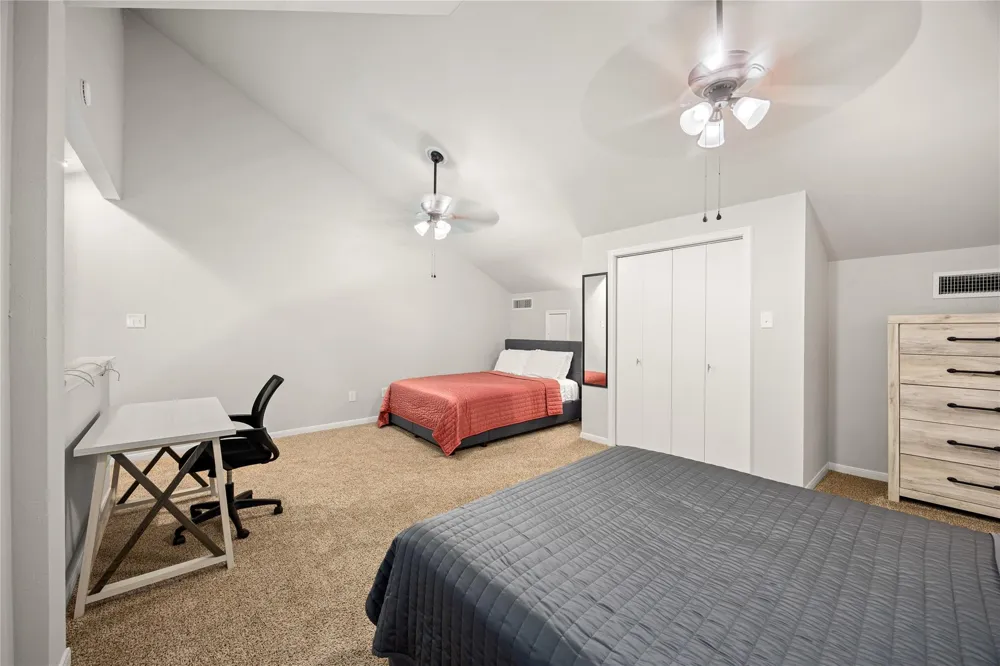 108 April Point Drive S Montgomery, TX 77356