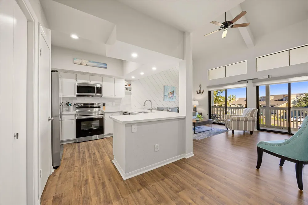 108 April Point Drive S Montgomery, TX 77356
