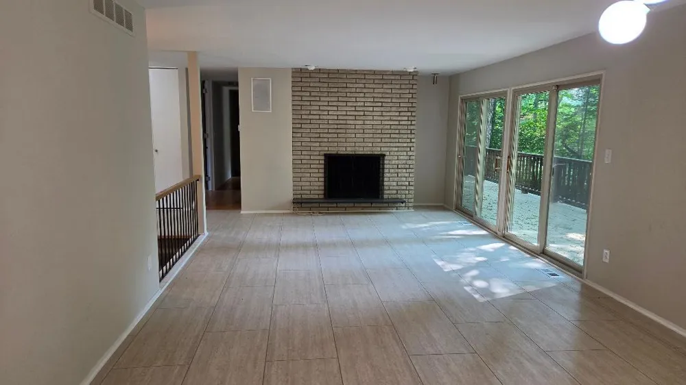 29204 Summerwood Road Farmington Hills, MI 48334