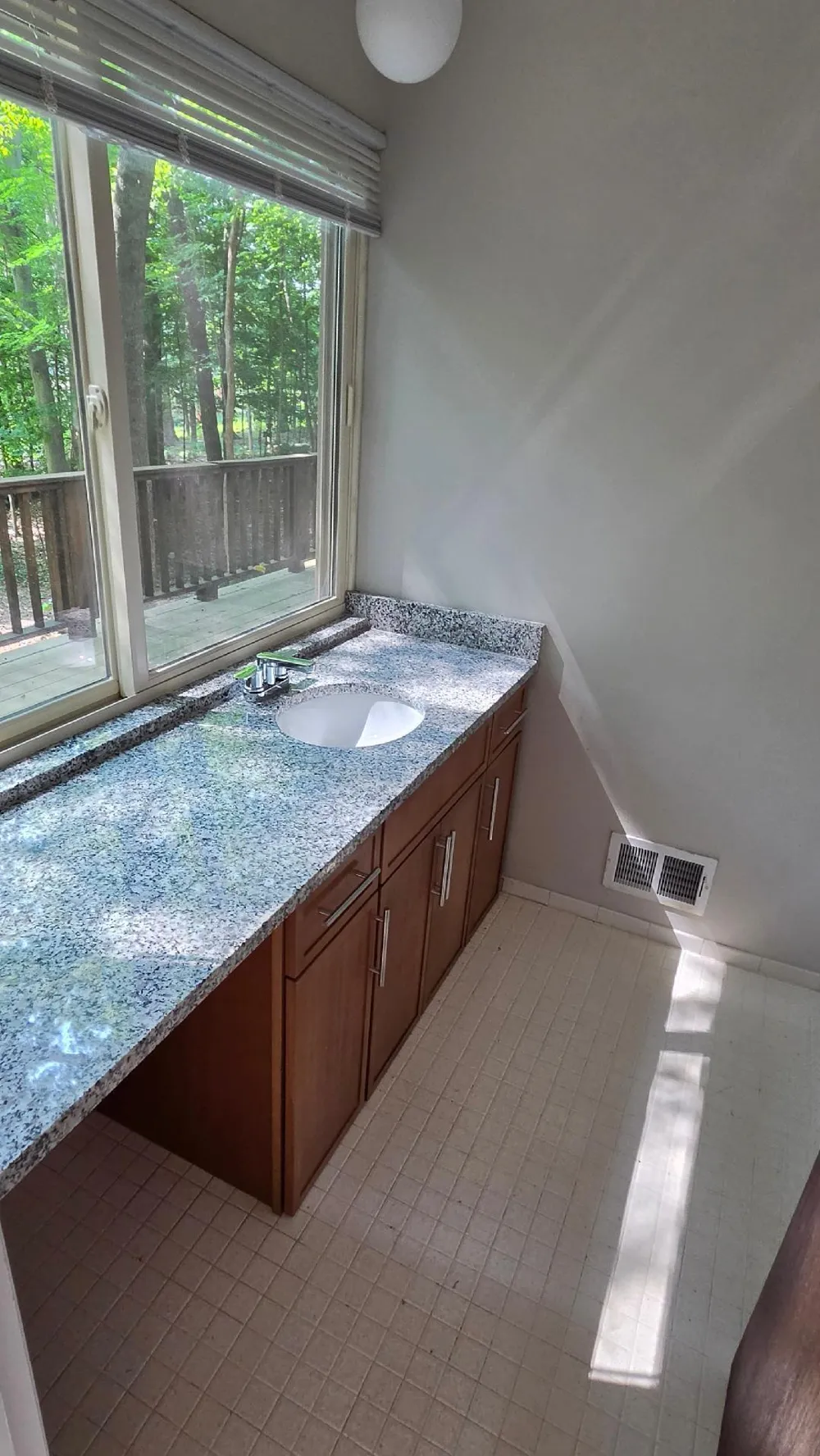 29204 Summerwood Road Farmington Hills, MI 48334