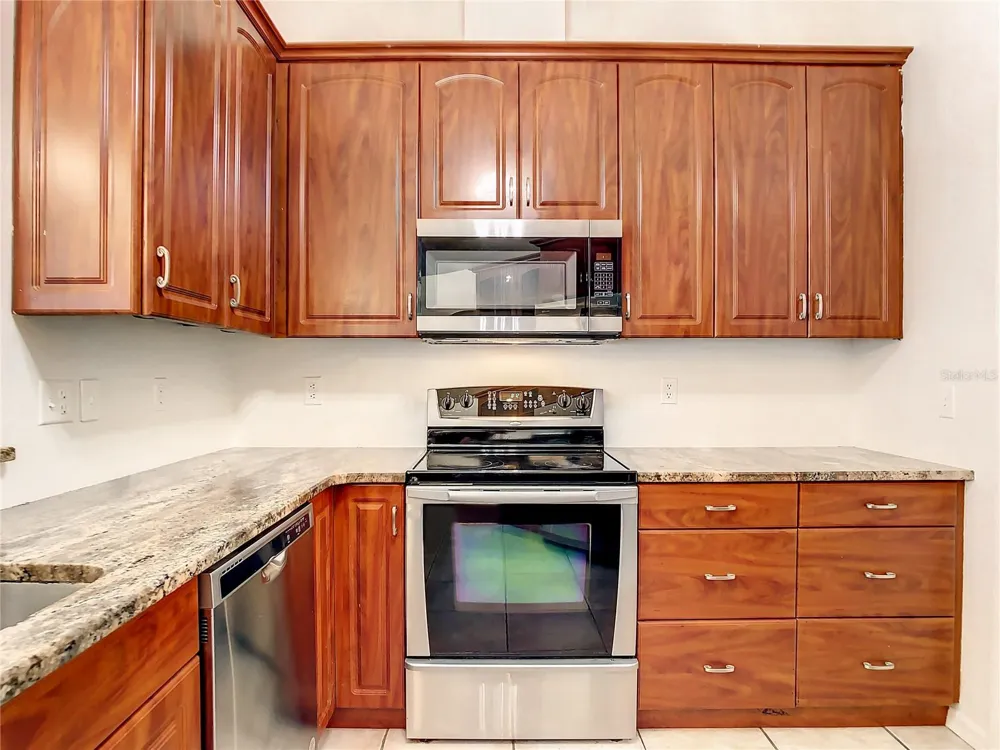 2811 BRANCH CREEK AVENUE Clearwater, FL 33760
