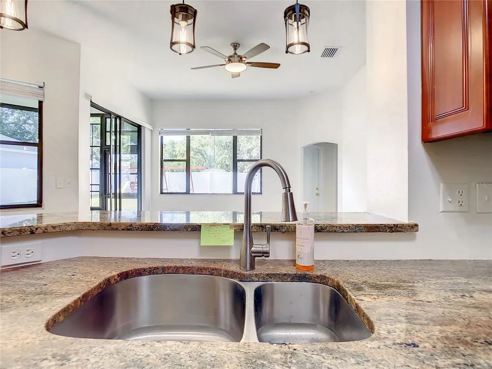 2811 BRANCH CREEK AVENUE Clearwater, FL 33760