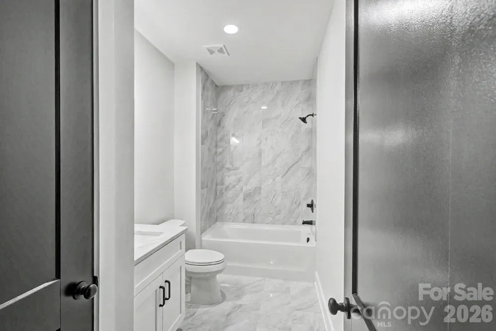 3159 Timber Run Lane Maiden, NC 28650