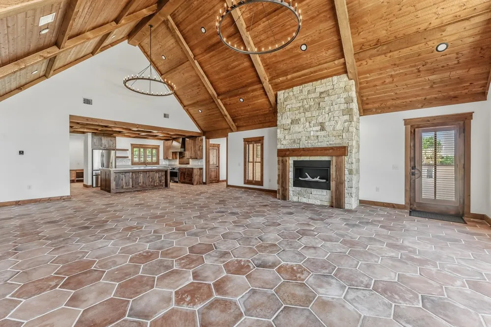 420 Fm 2110 Crockett, TX 75835