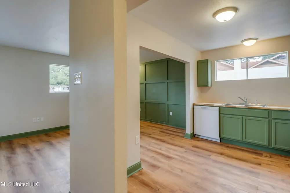 150 Pat Harrison Street Biloxi, MS 39530