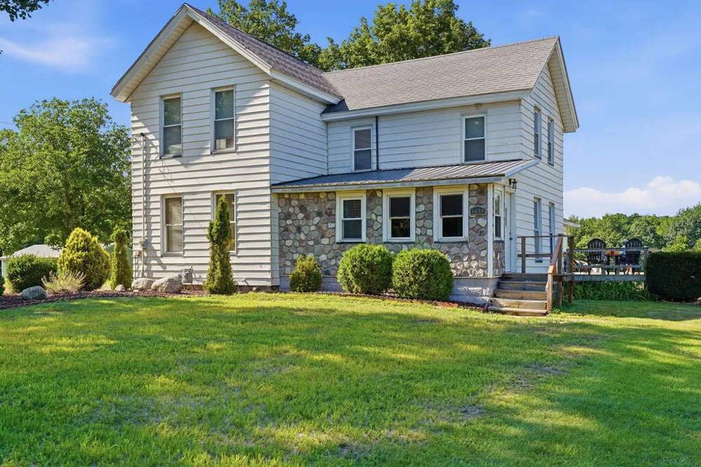 6649 122nd Avenue Fennville, MI 49408