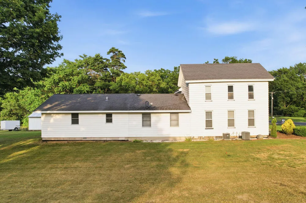 6649 122nd Avenue Fennville, MI 49408