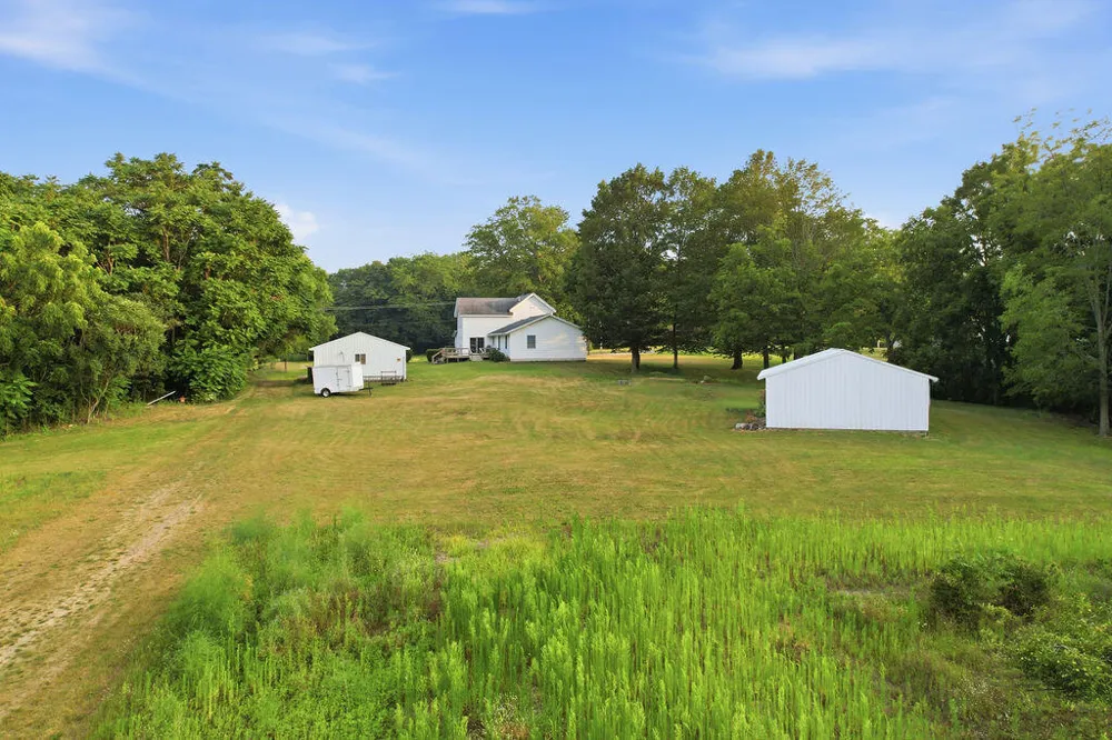 6649 122nd Avenue Fennville, MI 49408