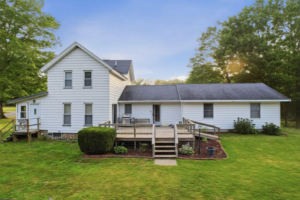 6649 122nd Avenue Fennville, MI 49408