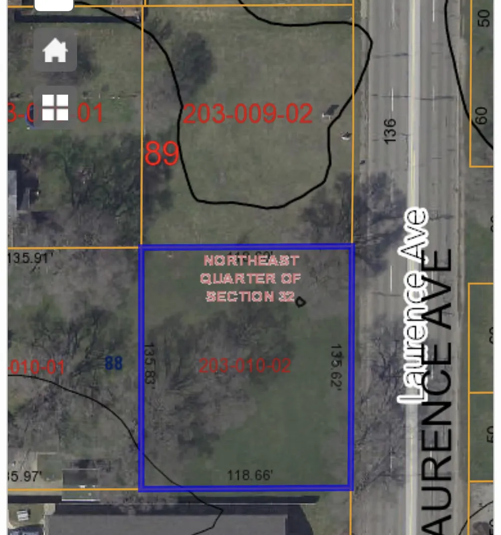 Laurence Avenue Jackson, MI 49202
