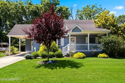 11 Overbrook Place