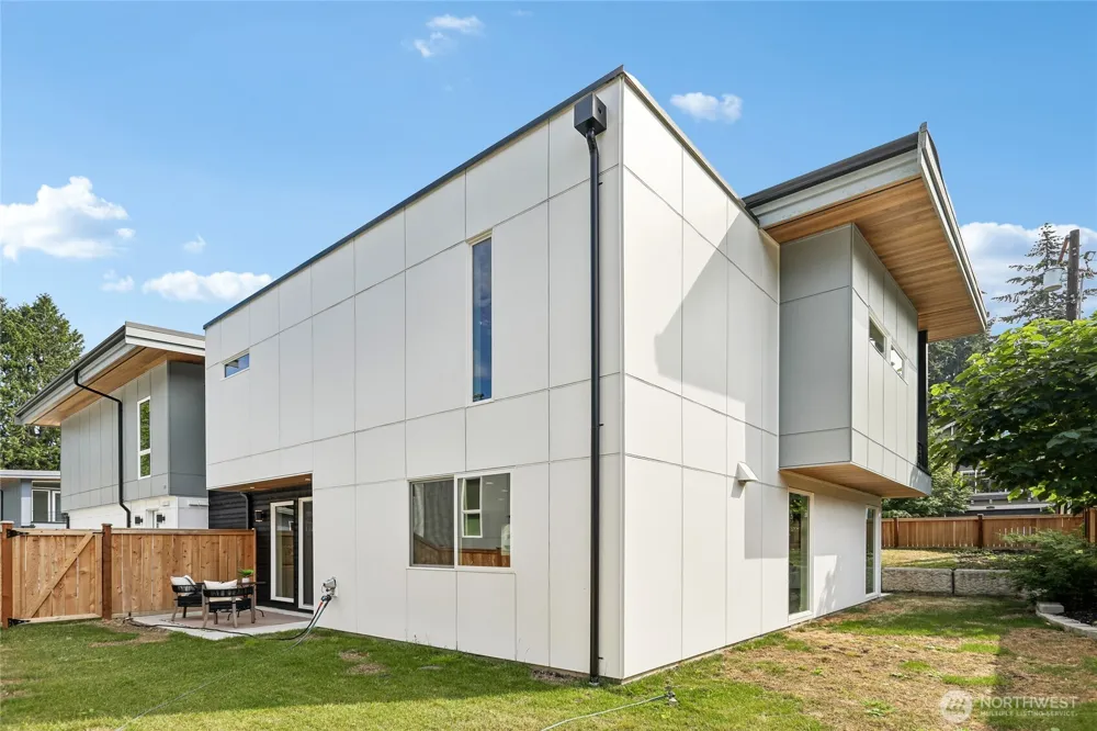 3978 162nd Place SE Bellevue, WA 98006