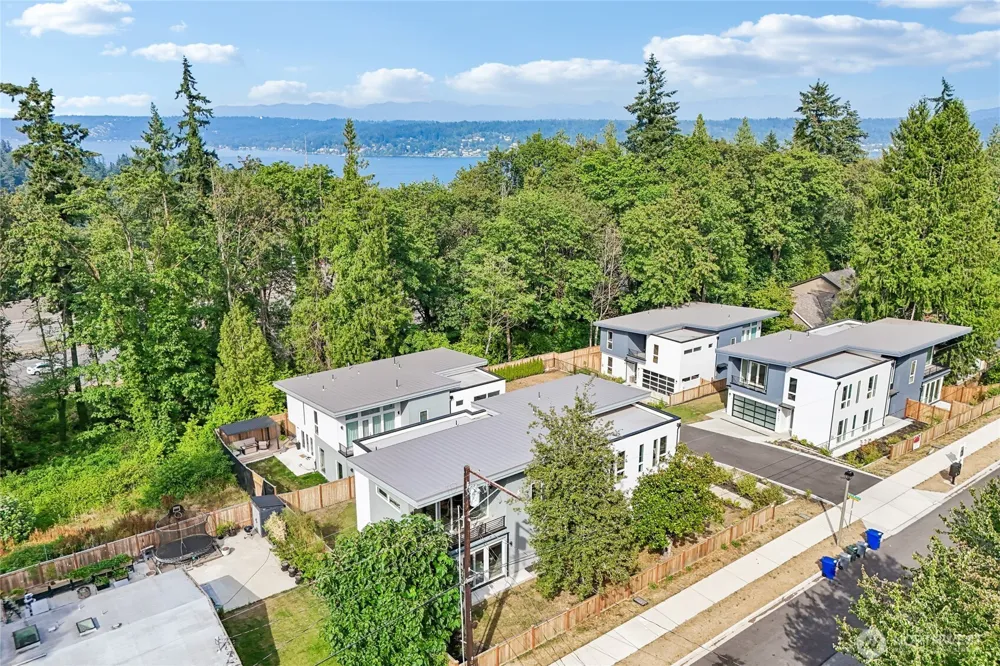 3978 162nd Place SE Bellevue, WA 98006