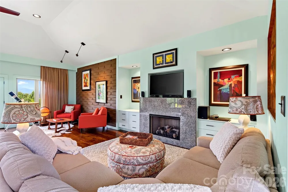 362 Captains Drive Nebo, NC 28761