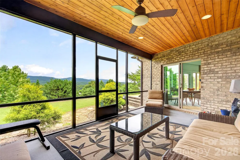 362 Captains Drive Nebo, NC 28761