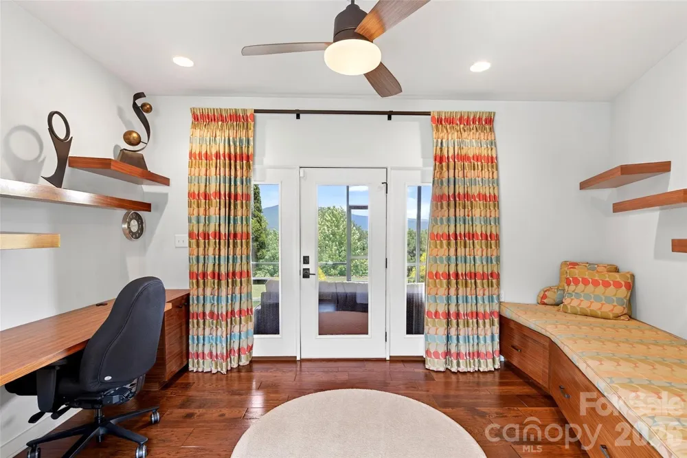 362 Captains Drive Nebo, NC 28761