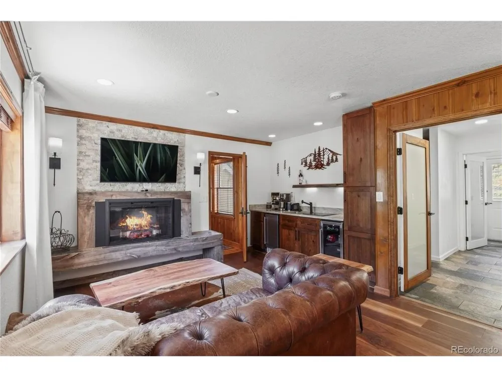 8825 Chipita Park Road Cascade, CO 80809
