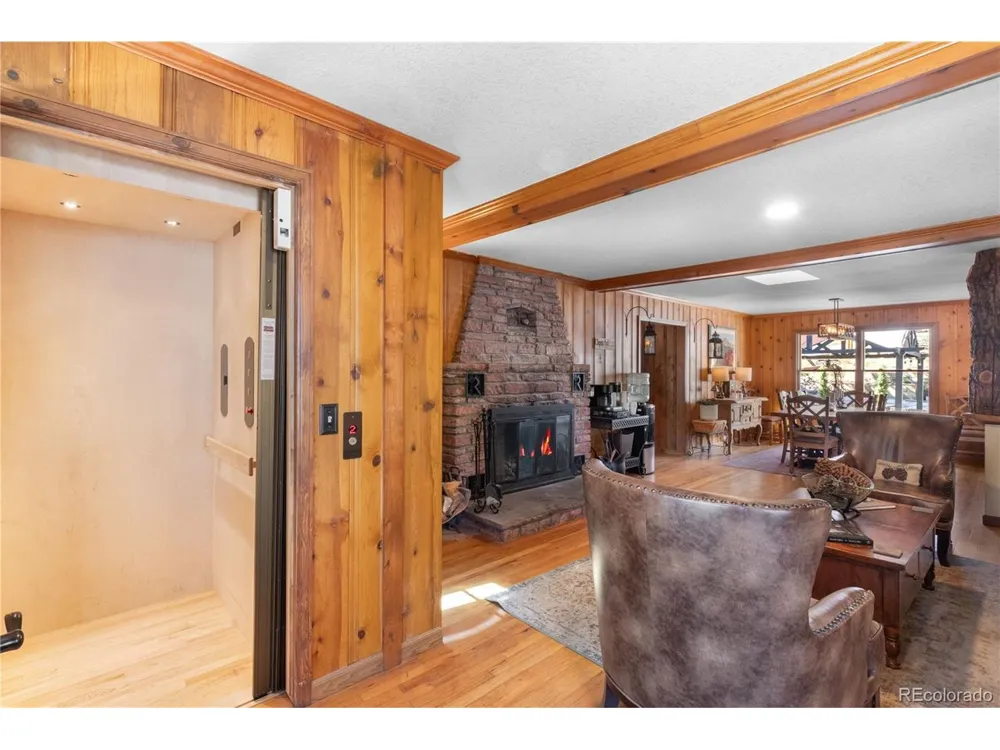 8825 Chipita Park Road Cascade, CO 80809