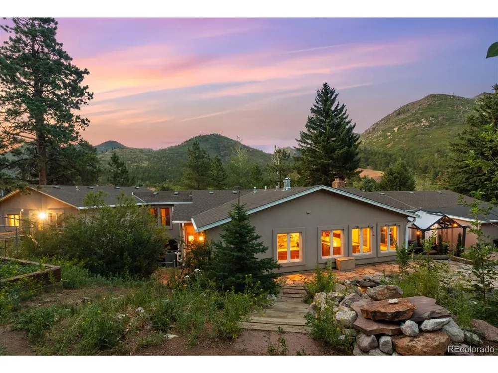 8825 Chipita Park Road Cascade, CO 80809