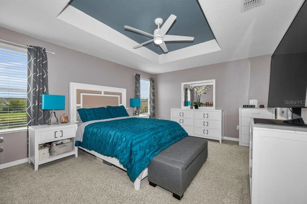 1921 HAWKS VIEW DRIVE Ruskin, FL 33570