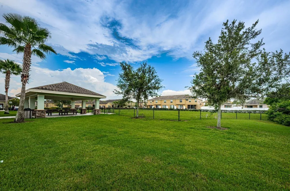 1921 HAWKS VIEW DRIVE Ruskin, FL 33570
