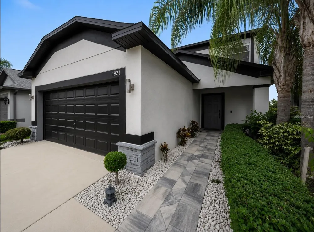 1921 HAWKS VIEW DRIVE Ruskin, FL 33570
