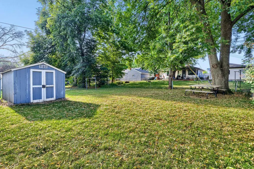 3694 Upper 73rd Street E Inver Grove Heights, MN 55076
